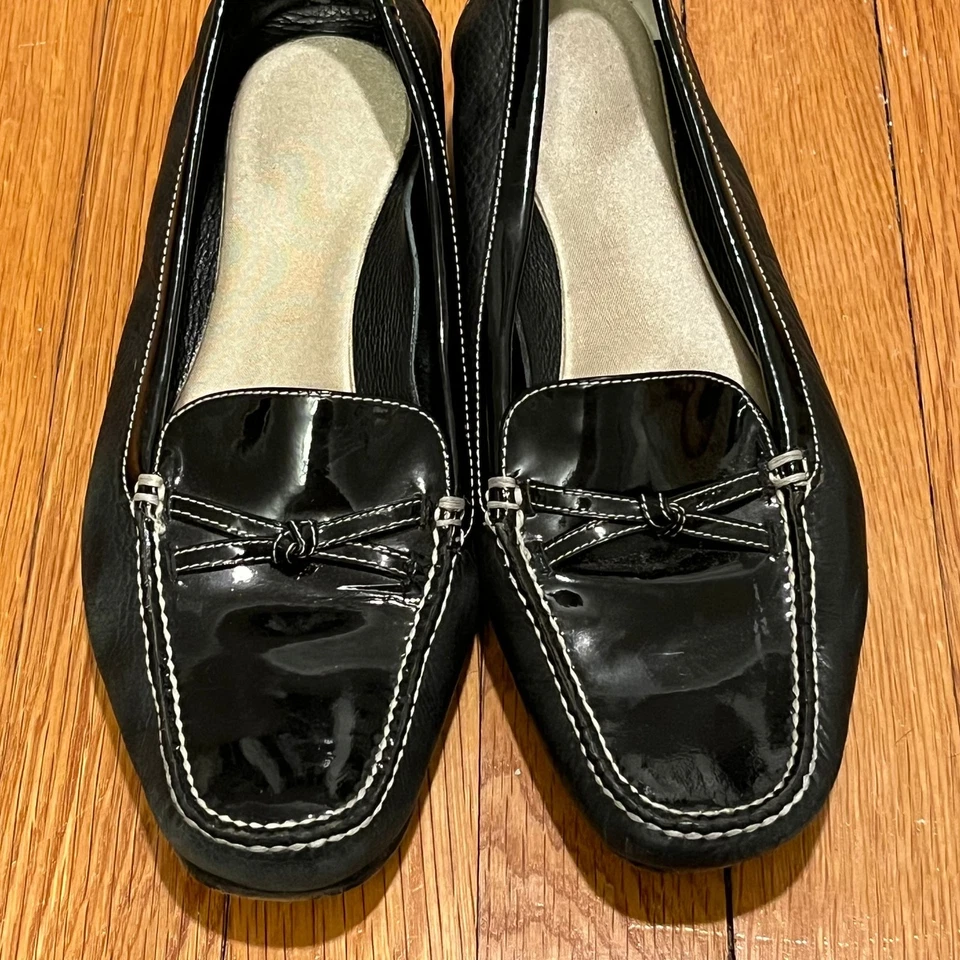Cole Haan Women's Black Patent Leather Loafers Size 8.5 AA Narrow - Image 1 of 4