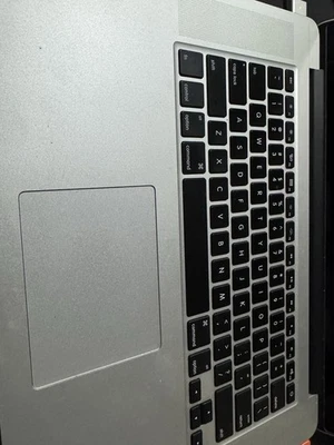 Apple MacBook Pro Retina 15-inch Mid 2015 A1398 2.2GHz i7 16GB RAM 256GB SSD - Image 1 of 4