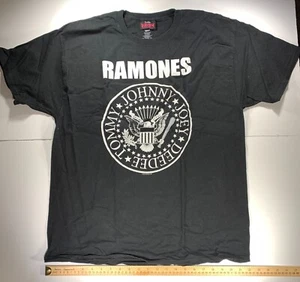 RAMONES Official Seal 2006 SHIRT XL "1-2-3-4" Orig TAG Joey Johnny DeeDee 1234 - Picture 1 of 6