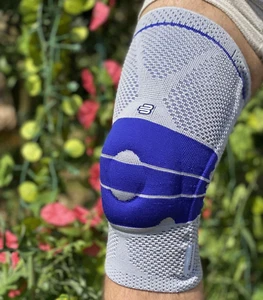 Bauerfeind GenuTrain Size 0 Knee Joint Brace Patella Support Meniscus Sleeve ACL - Picture 1 of 16