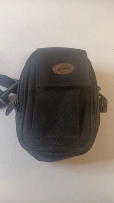 Lowepro Z20 Camera Pouch Bag Carrying Case Black With Shoulder Strap Excellent - Image 1 of 4