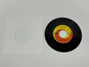 The Beatles – Yesterday/Act Naturally Vinyl 7" 45RPM Single Capitol Records 5498 - Picture 1 of 5