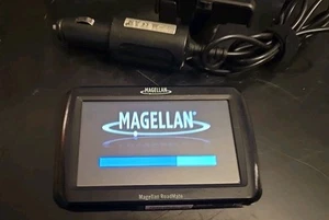 Magellan RoadMate 2136T-LM GPS Windshield Mount 12v Bundle with Plug & Bracket - Picture 1 of 6