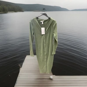 Ingrid+isabel Damen grünes langes Pulloverkleid mit Knopfleiste Größe S - Bild 1 von 3