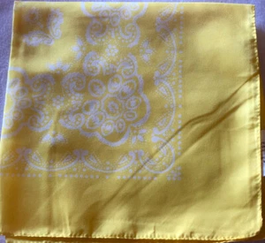 Yellow Paisley Bandana 20 X20 Scarf Neck Wrap Head Band Polyester - Picture 1 of 1