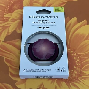 Popsockets MAGSAFE MOLDED FLOWER PETAL RED WINE- Magnetic Phone Grip & Stand - Picture 1 of 4