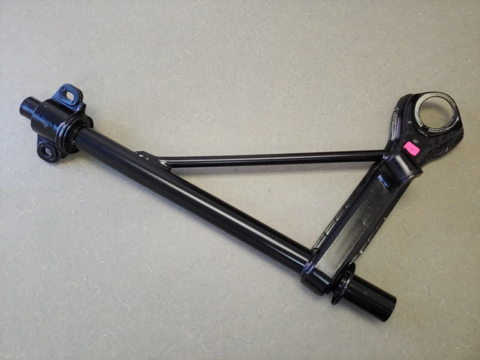 NICE USED ORIGINAL GENUINE PORSCHE 911 912E RIGHT FRONT LOWER CONTROL ARM 9 - Image 1 of 4