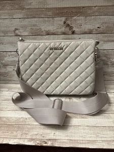 Tracolla MZ Wallace Large Crosby Pippa grigio pallido ostrica argento nuova $335 - Foto 1 di 17