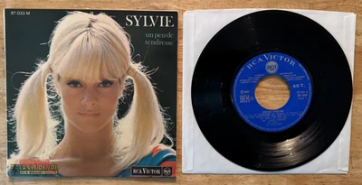 45 7" FRENCH EP SYLVIE VARTAN UN PEU DE TENDRESSE - Image 1 of 2