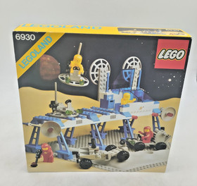 LEGO 6930 Space Supply Station MISB New Sealed Good Classic Space 928 924