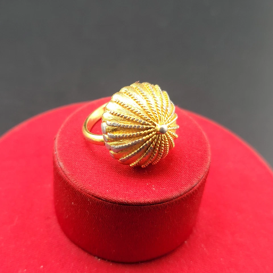 De Colección Talla 5 Anillo MONET Concha Hinchada Dólar de Arena Flor Cúpula Diseñador Moda Joyería  Foto 1 de 4