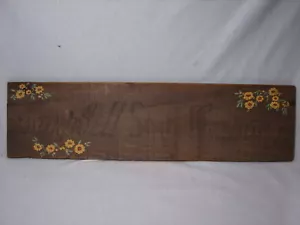 Caja de madera Campbell Soup Company de colección 18,25"" x 4,75"" con flores amarillas - Imagen 1 de 2