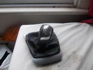 SKODA OCTAVIA & OTHERS BLACK & CHROME STYLE 5 SPEED GEARKNOB & LEATHER GAITOR - Picture 1 of 2