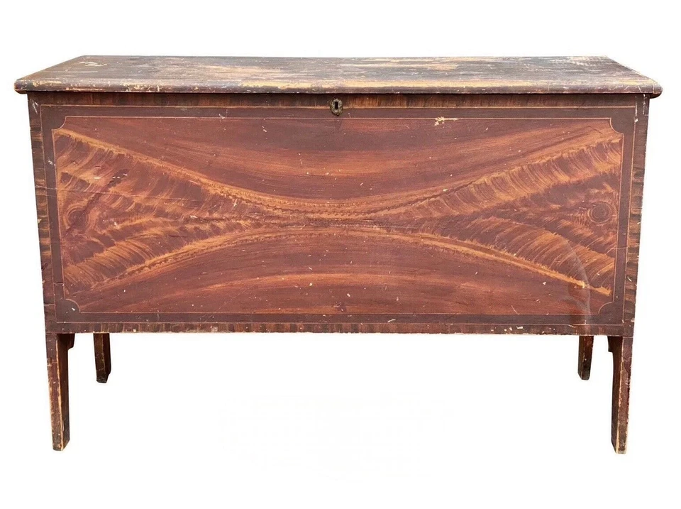 Antiguo cofre/baúl manta pintado de grano de caoba y palisandro blanco Hepple Foto 1 de 4