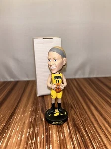 Iowa Occhio di falco MELISSA Dixon testa di bobblehead alta 5,5 pollici - Foto 1 di 8