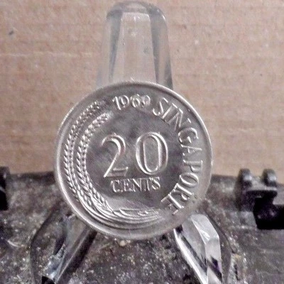 CIRCULATED 1969 20 CENTS SINGAPORE COIN (31917)2 - Image 1 of 3