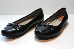 Women's Cliffs by White Mountain, Ballet Flats, Bow, Size 7, Black Leather - Picture 1 of 9