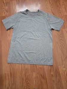 Lululemon Herren Metal Vent Tech T-Shirt Gr. Large Grau Kurzarm - Bild 1 von 8