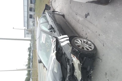 2018 Volvo S90 Transmission OEM 81K Miles - LKQ403600986 - Image 1 of 4