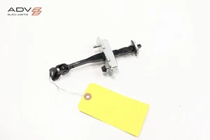 2024 - 2025 CHEVROLET TRAX FRONT LEFT SIDE DOOR CHECK STRAP STOP STOPPER OEM - Bild 1 von 5