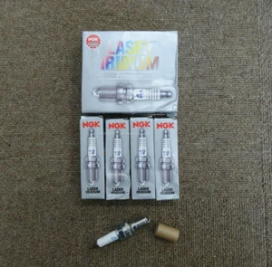 NGK LASER IRIDIUM SPARK PLUG SET X4 FOR HONDA CBR600RR 05-2008 IMR9C-9HES מצתים - Picture 1 of 6