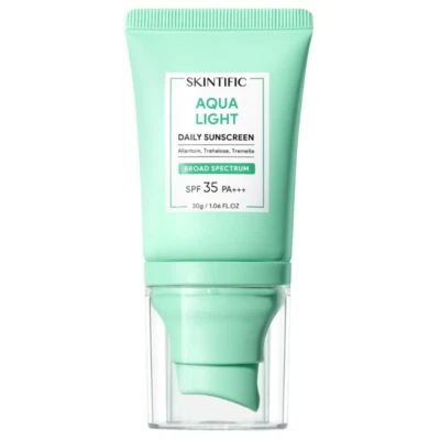 SKINTIFIC Aqua Light Daily Sunscreen Tinted Sunscreen SPF 35 PA+++ 30ml  | New - Image 1 of 4