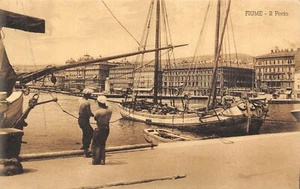 E144) FIUME IL PORTO ANIMATA VIAGGIATA NEL 1939 - Imagen 1 de 2