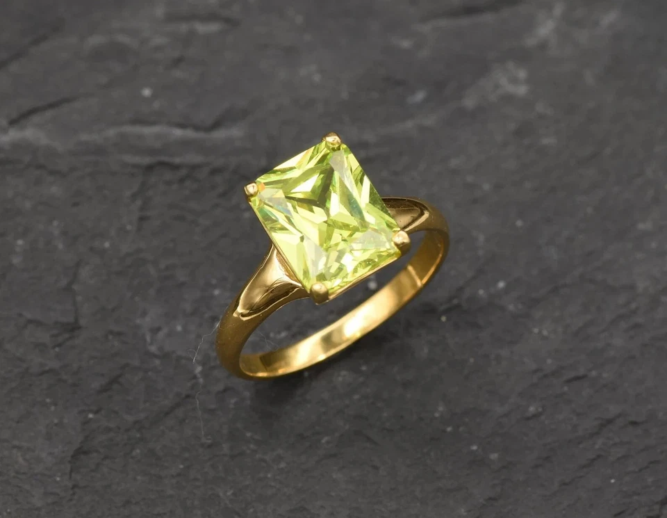 Emerald Cut 3.00ct  Natural Peridot Diamond Engagement Ring 14K Yellow Gold 6 - Image 1 of 4