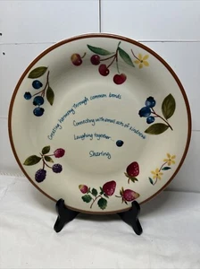 Longaberger 2005 Vitrified BERRY SERVING PLATE, Consultant Incentive, 11¼" D - Picture 1 of 7