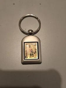 Heroes USA 2001 Fireman Flag First Responders 9/11 Stamp Keyring - Picture 1 of 6