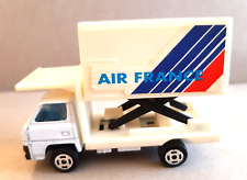 AIR FRANCE Miniatur-Lieferwagen, ELEVATEUR-Van für AIRPORT- 1/100