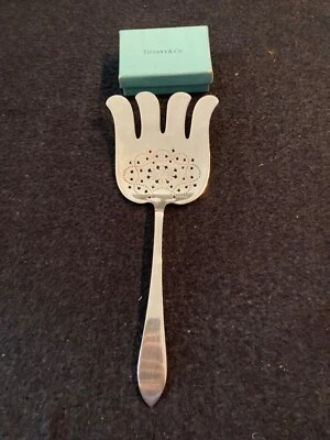 Tiffany  Sterling Silver FANEUIL PIERCED ASPARAGUS FORK NO MONO & PRO-POLISHED - Image 1 of 4