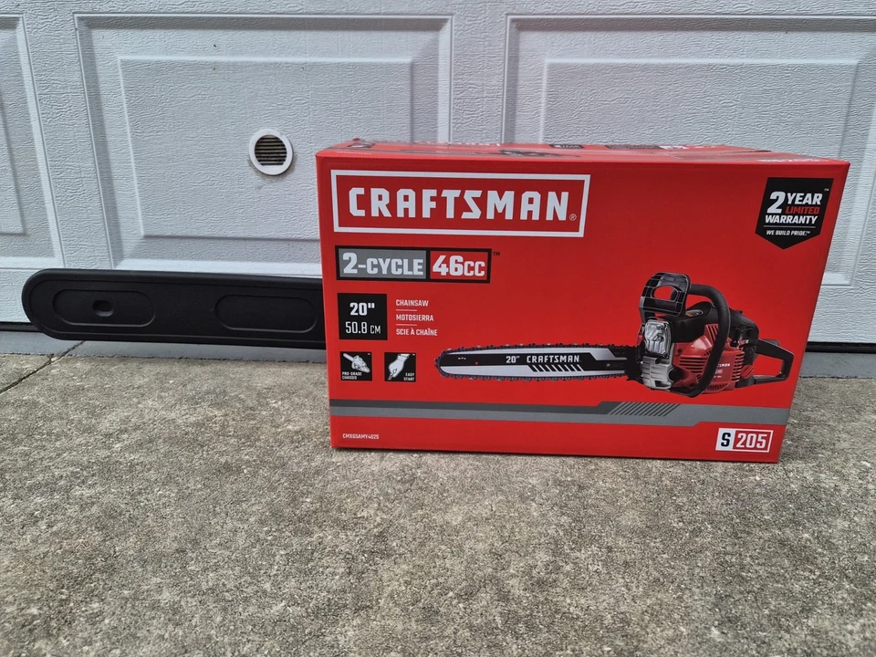 Craftsman S205 46cc 2-Cycle 20-in Gas Powered Chainsaw (CMXGKAMY462S) - Image 1 of 4
