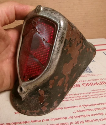 LUZ TRASERA DE AUTOMÓVIL REO 1934 1935 DE COLECCIÓN ORIG AS FOUND FLY CLOUD ROYALE Foto 1 de 4