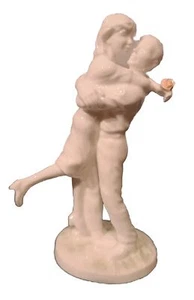 Wedgwood Bone China Young Love 5.5" Wedding Cake Topper Figurine 1996 England - Picture 1 of 5