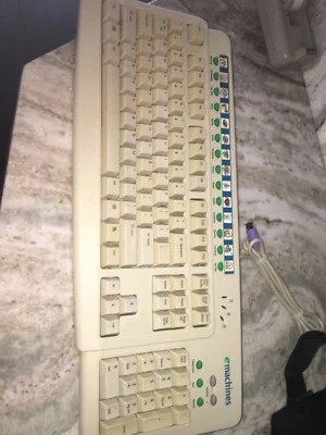 eMachines EKB-5190 Multimedia Keyboard Wired PS/2 w/Multifunction Keys *Tested* - Image 1 of 4