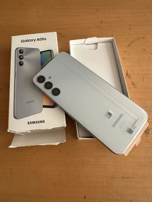 Cellulare Smartphone Samsung Galaxy A05s 4G 6,7” 4+128GB Silver Aperto mai Usato - Immagine 1 di 4