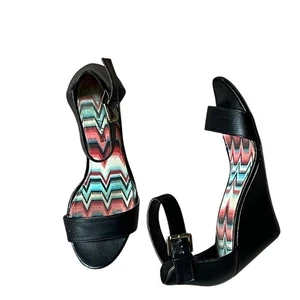 American Eagle stilvolle schwarze Keilsandalen mit Ledersohle. 7,5W - Bild 1 von 5