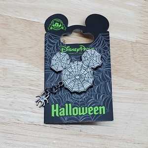New Disney Halloween Mickey Mouse Spider Web With Dangle Spider Pin - Photo 1/3