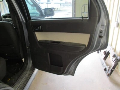 Used Rear Right Door Interior Trim Panel fits: 2011 Mercury Mariner  Grade A Foto 1 de 4