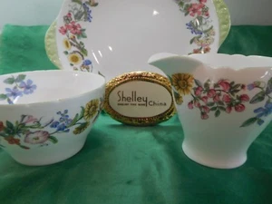 Shelley HEDGEROW RICHMOND LARGE CREAMER, SUGAR BOWL & large CAKE PLATE 13492 - Picture 1 of 12