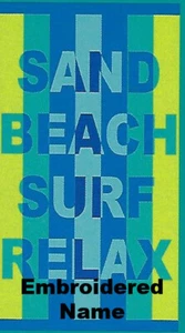 Toalla de playa/piscina bordada con nombre de gran tamaño de 40"" x 72"" con diseño de palabras - Imagen 1 de 4