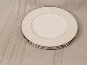 2 Monique Lhuillier Waterford Pointe D’esprit Salad Plate (8″) - Picture 1 of 3