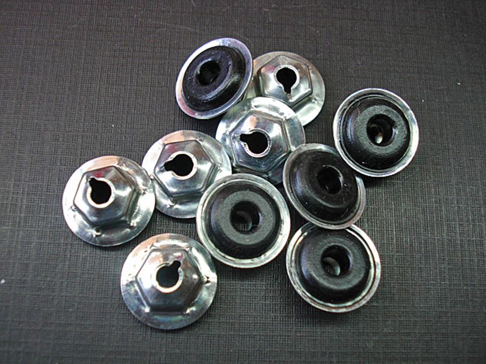 10 piezas 10-24 tuercas de clip de moldura con sellador para Chevy Buick Cadillac Pontiac Foto 1 de 1