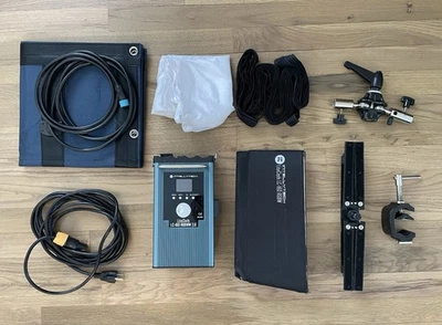 Luz LED Intellytech LC-120 2.0 RGB 2x2 Foto 1 de 4