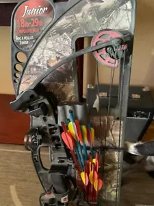 Junior Compound Bow & Arrow Set - Picture 1 of 2