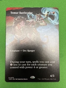 Temur Battlecrier (Borderless) - 0372 - Tarkir Dragonstorm - NM/M - Picture 1 of 3