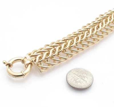 Brazalete Technibond audaz de eslabones entrelazados abovedados enchapados en oro amarillo de 14K plateado Foto 1 de 3