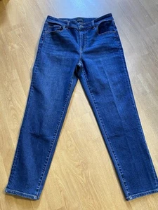 Talbots Everyday Relaxed Jean Blue Women’s Size 10 Waist 32” Inseam 28” Pockets - Picture 1 of 12