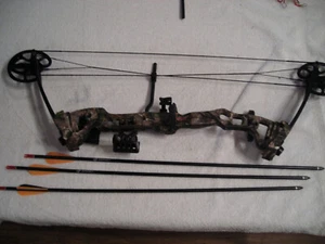 Barnett Vortex Compound Bow W/ Sight Rest Quiver 3 Arrows Youth Kids RIGHT HAND - Picture 1 of 6